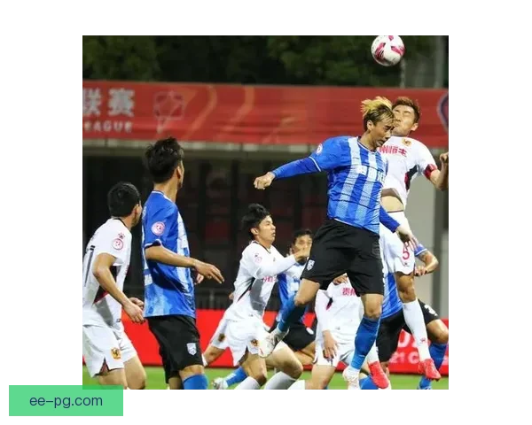 刘殿座屡献神扑力保三镇球门显英雄本色助力球队强势反弹 刘殿座屡献神扑力保三镇球门显英雄本色助力球队强势反弹